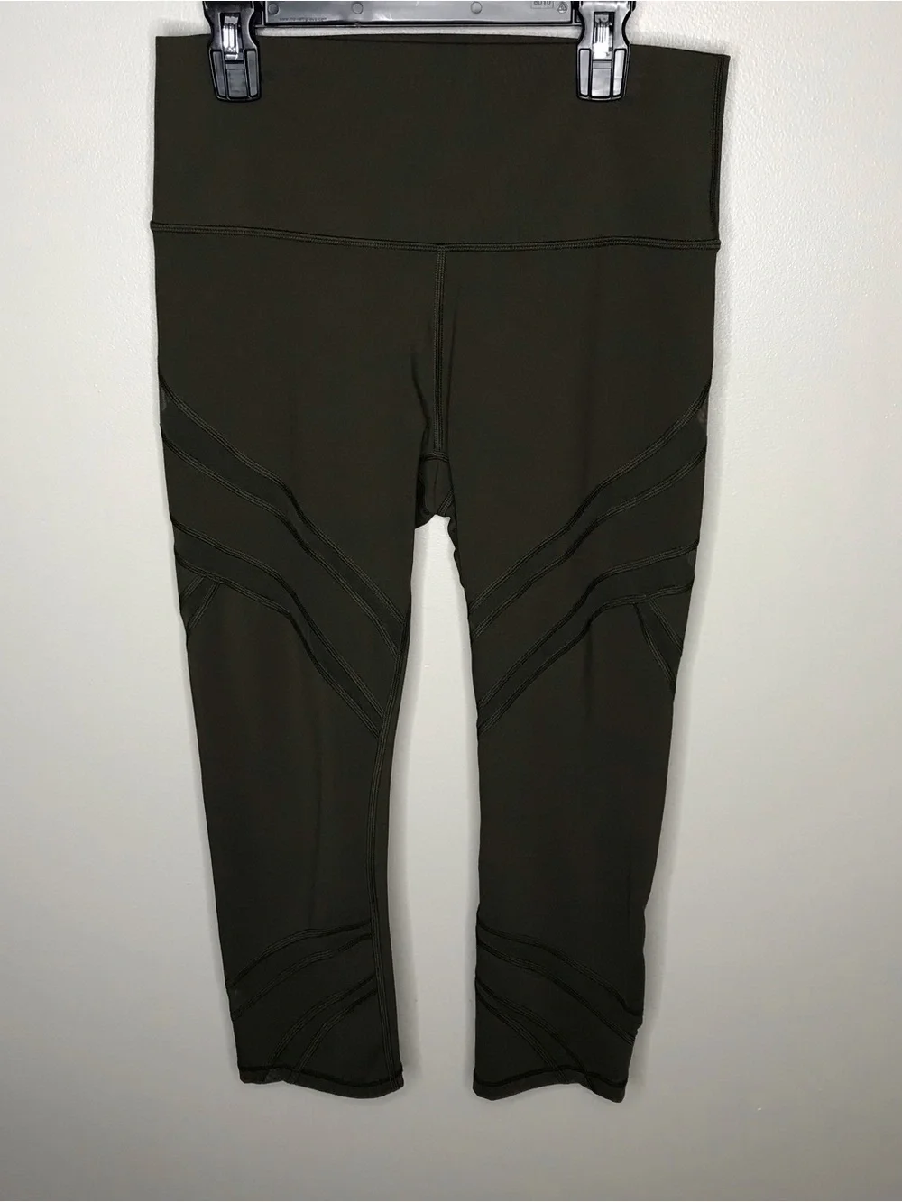 Lululemon Athletica Wunder Under HR Crop Leggings Sz 8 inseam 21”